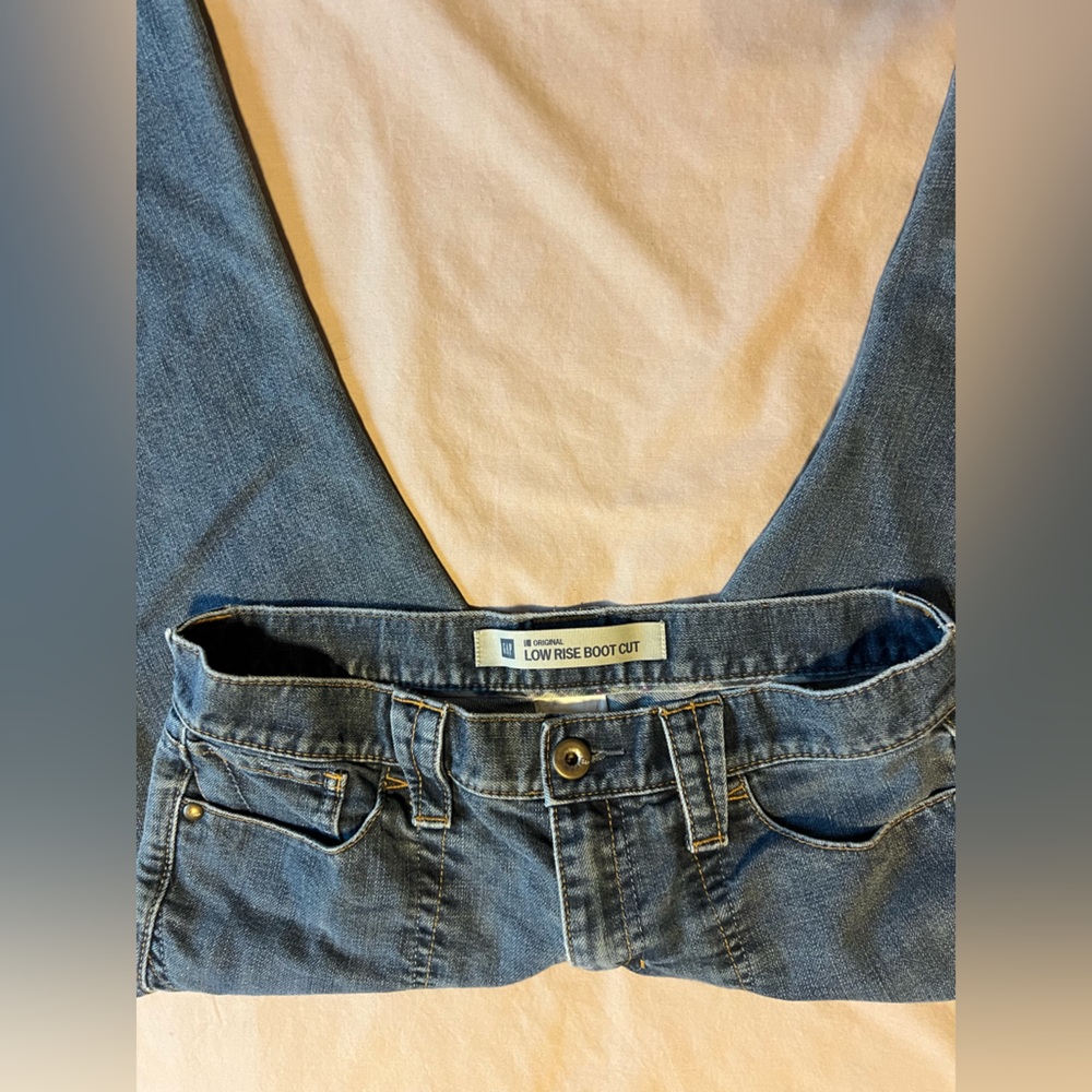 GAP original low rise boot cut jeans 6R